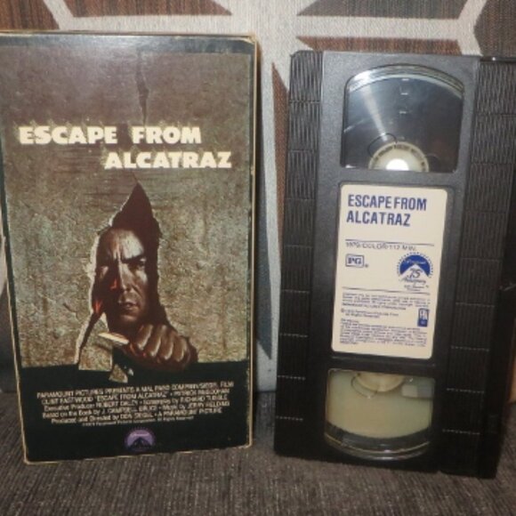 ESCAPE FROM ALCATRAZ - 1979 - VHS (1989 Release) - Picture 6 of 8